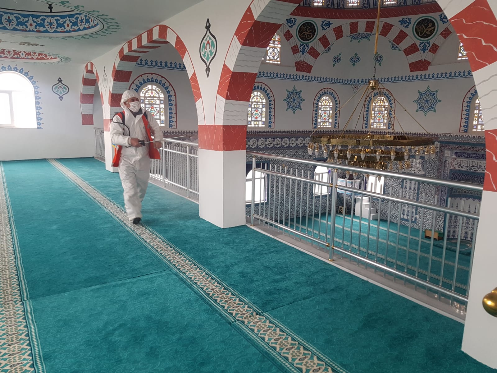 Asker bu sefer duayı odun kırarak aldı
